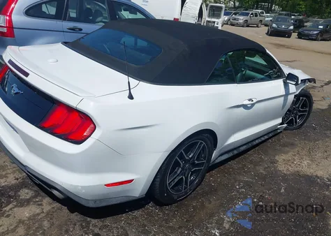2019 Ford Mustang Ecoboost Premium z USA, uszkodzony, nr VIN 1FATP8UH9K5158484